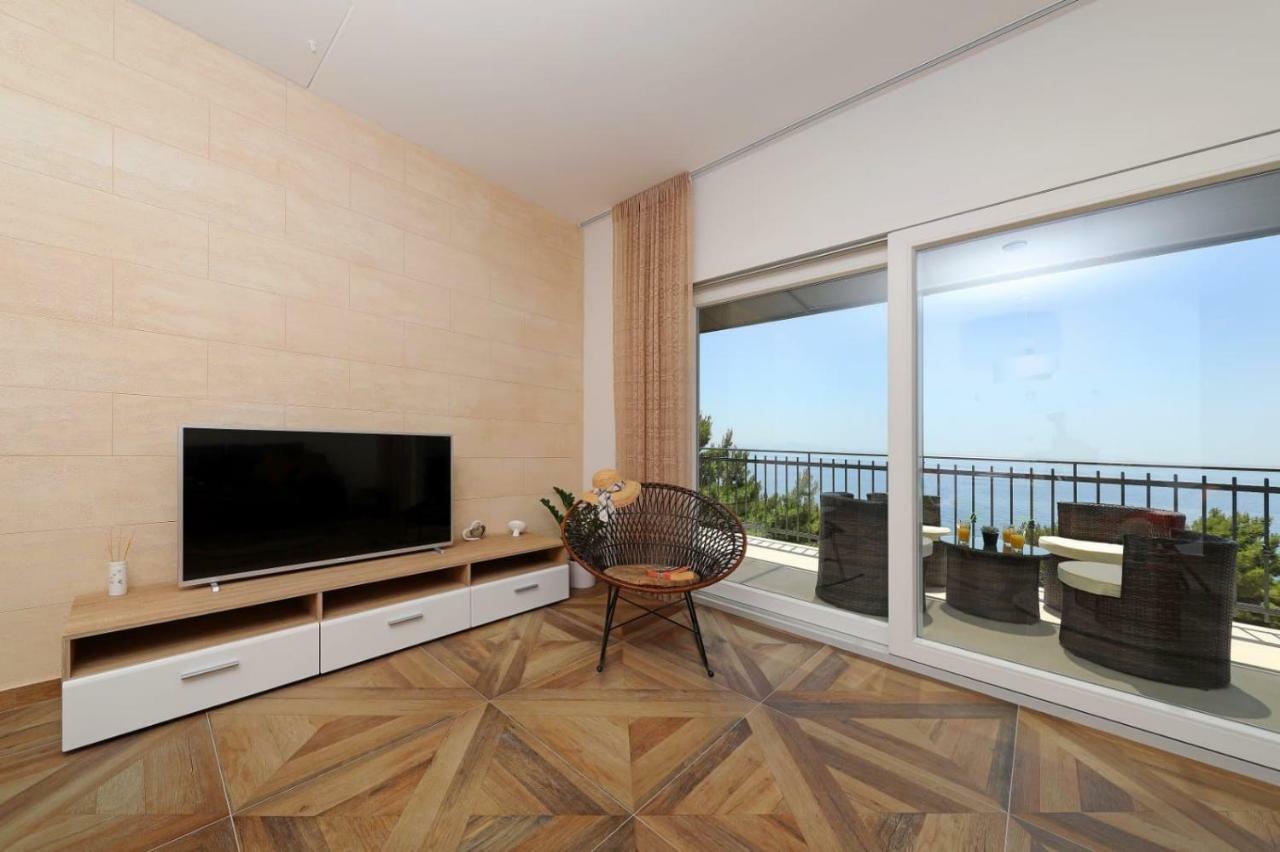 Redstone Luxury Apartments 스베타 네델자 외부 사진