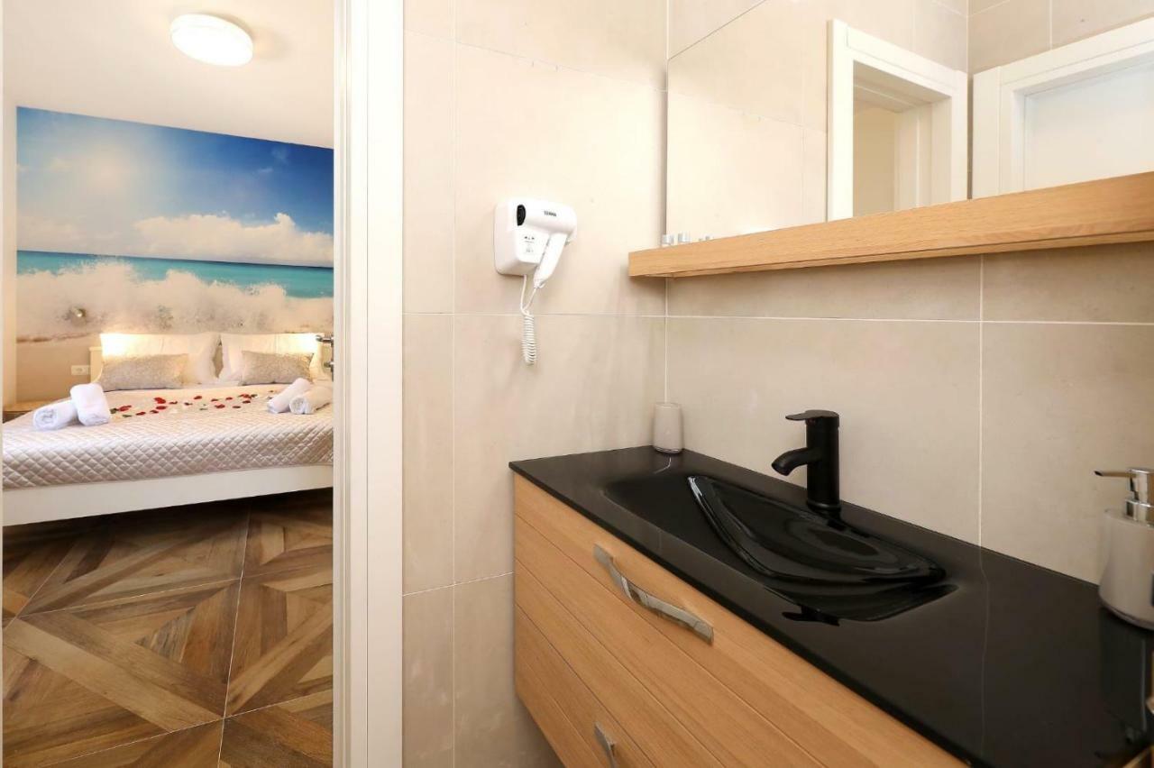 Redstone Luxury Apartments 스베타 네델자 외부 사진